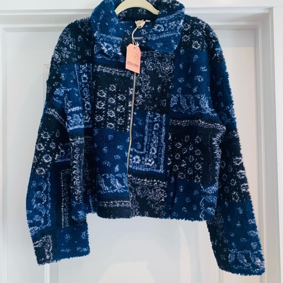 Bandana Print Western Sherpa - Picture 3 of 4